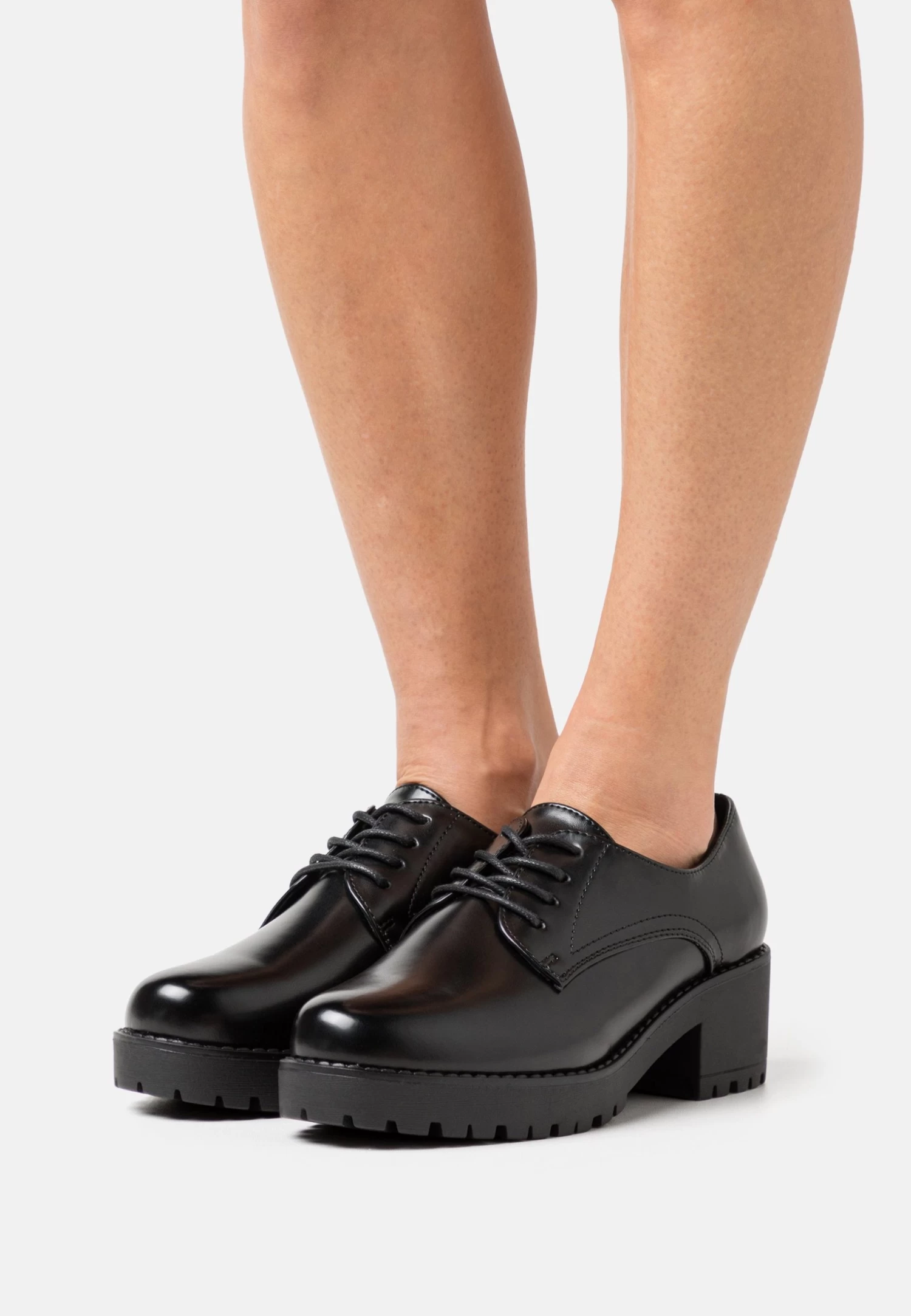 Veterpumps - Black 3 Veterpumps - Black