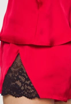 Anna Field 4 Piece Gift Set - Pyjama - Black/Red 24 Anna Field 4 Piece Gift Set - Pyjama - Black/Red -Modieus Verkoop 1b05099bd812403a89fd3d29c3729797