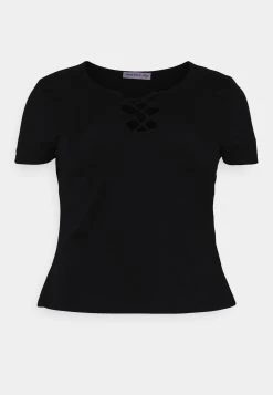 Curvy Front Lace - T-Shirt Basic -Black 10 Curvy Front Lace - T-Shirt Basic -Black -Modieus Verkoop 53bcc5dad09d411ca251039448d5535a