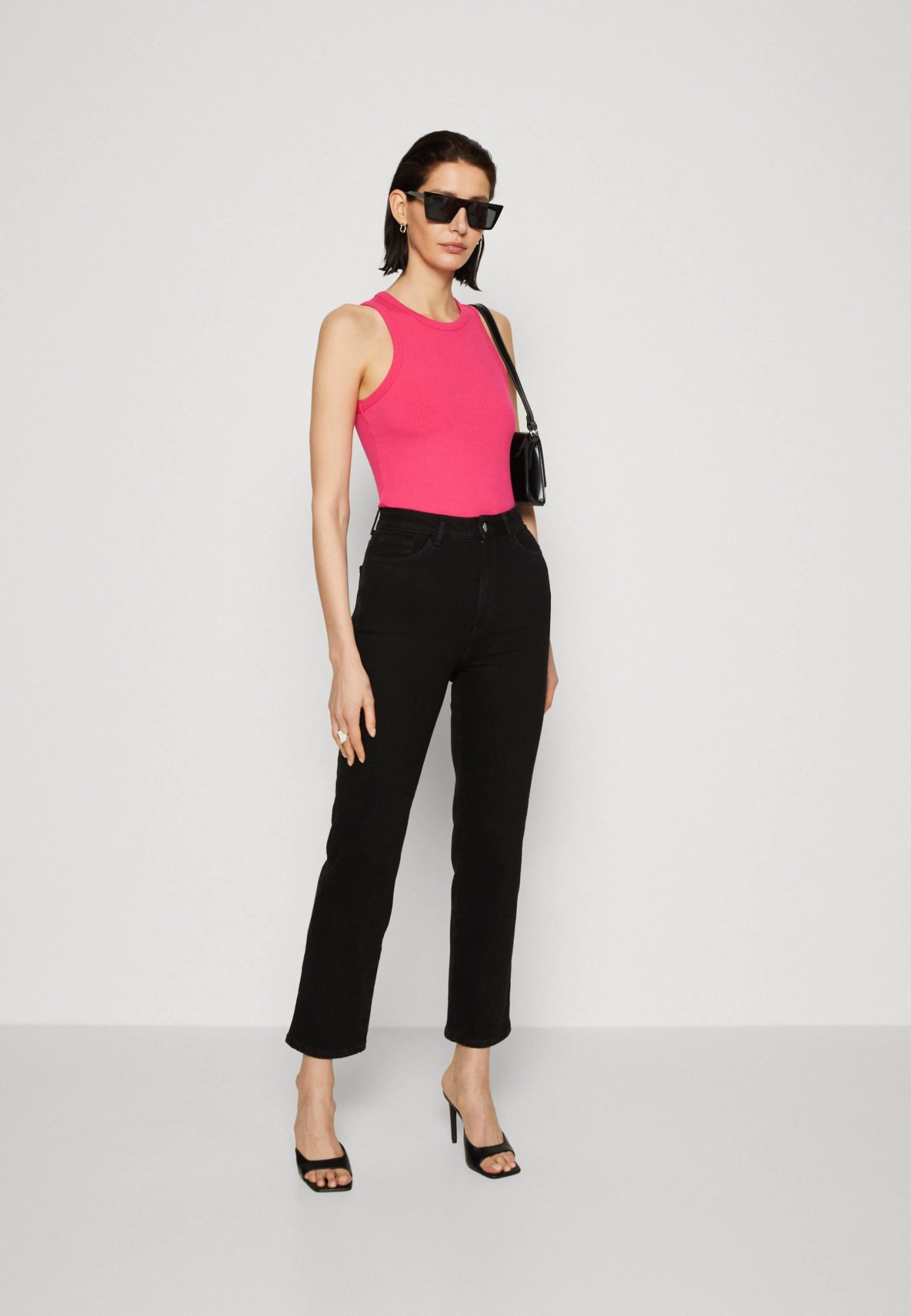 Anna Field Straight Leg Jeans - Black Denim 4 Anna Field Straight Leg Jeans - Black Denim - Afbeelding 2