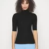 Slim Turtleneck Half Sleeves - T-Shirt Basic - Black