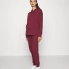 Set - Hoodie - Dark Red -Modieus Verkoop 95301959eb3d4172bf6422028c745a6e
