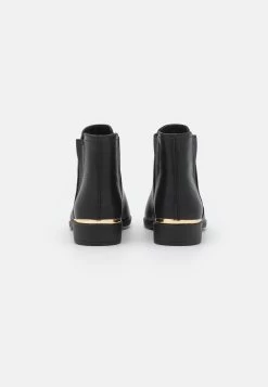 Comfort - Korte Laarzen - Black 11 Comfort - Korte Laarzen - Black -Modieus Verkoop bf9ec37380014a66a67f9c084210568c