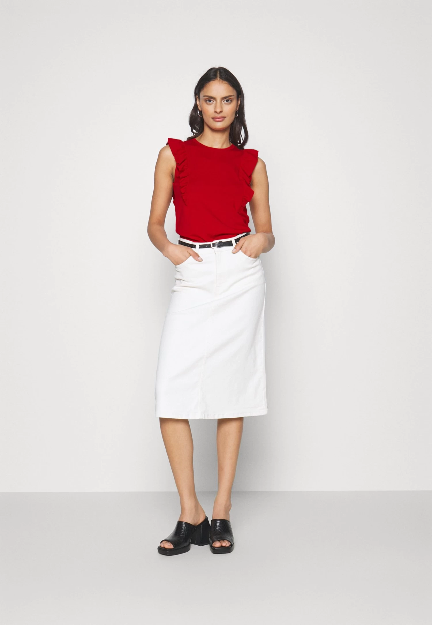 Anna Field T-Shirt Basic - Dark Red 4 Anna Field T-Shirt Basic - Dark Red - Afbeelding 2